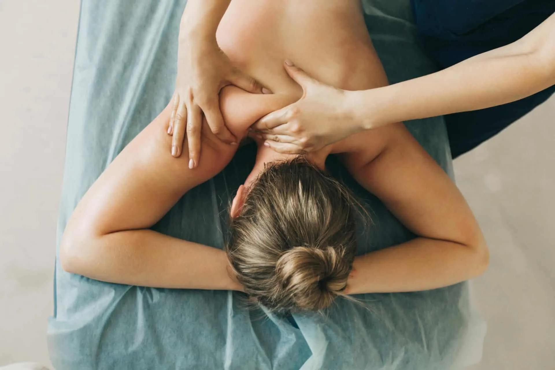 Rücken-Nacken Massage